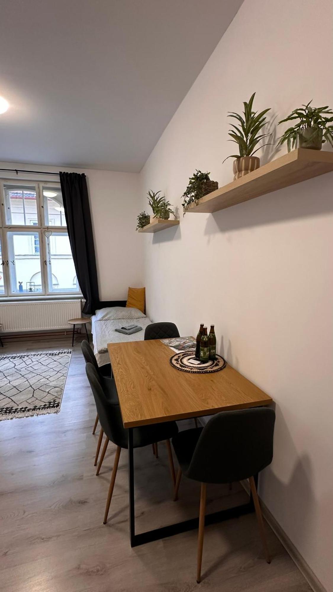 Apartmany Na Trojce Жатец Екстер'єр фото
